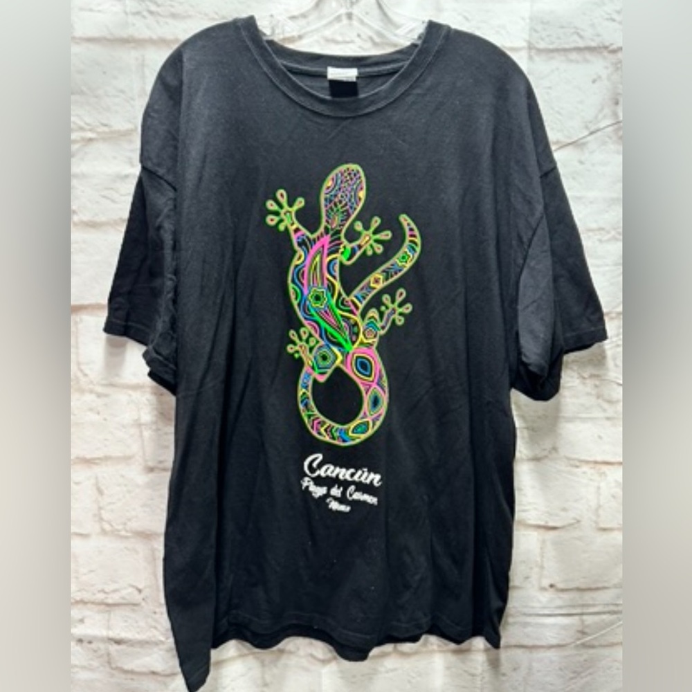Vtg. Cancun Mexico gecko‎ tshirt 2 XL